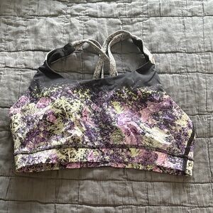 Lululemon energy bra size 8